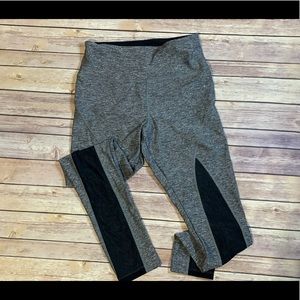 VS pink Ultimate Leggings